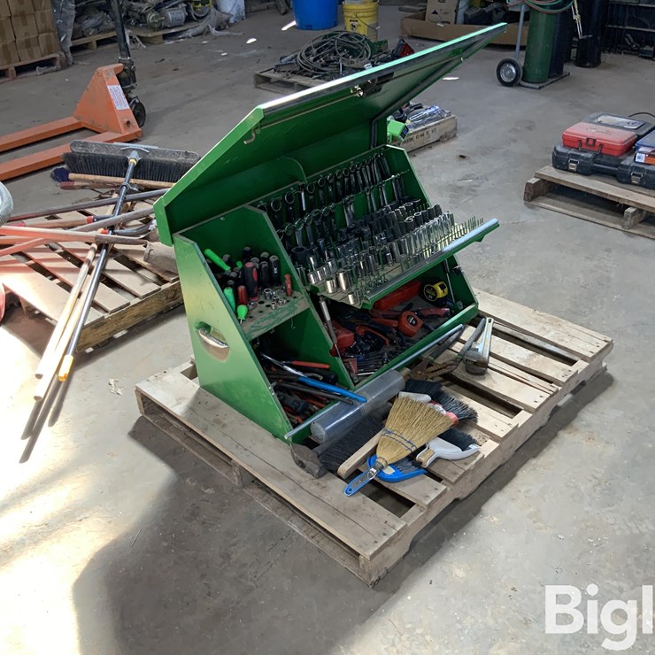 John Deere Toolbox & Tools