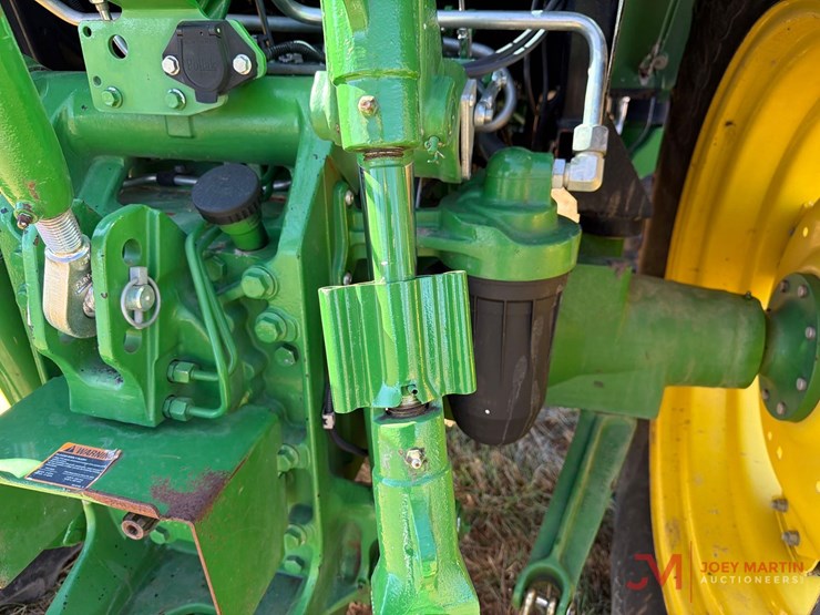 john-deere-6120e-image-18
