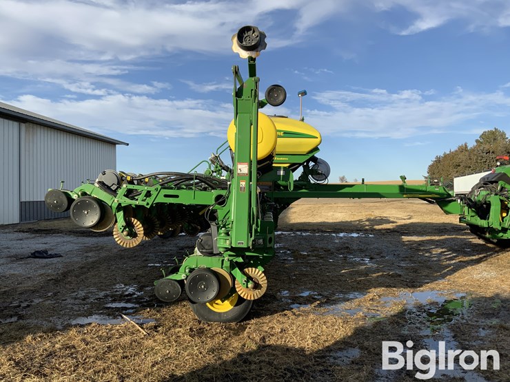 2006-john-deere-1790-ccs-image-4