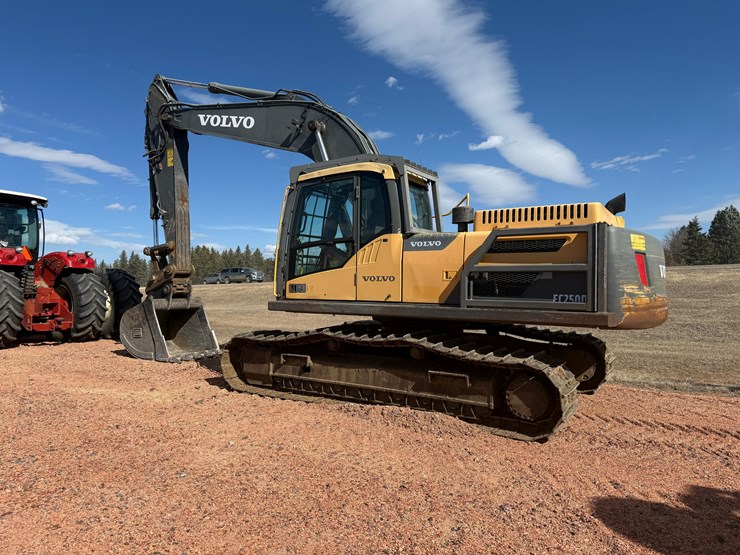 2012-volvo-ec250dl-image-2