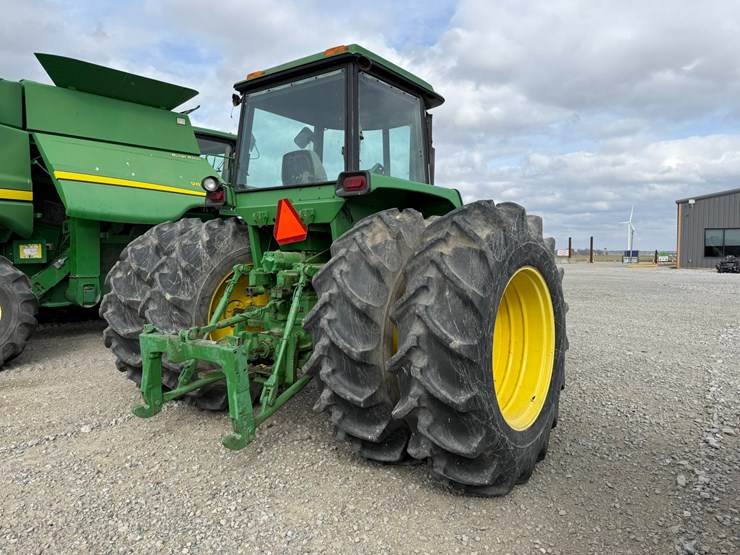 1976-john-deere-4630-image-3