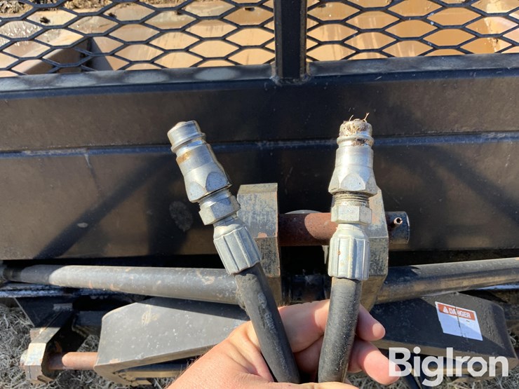 gnuse-12’-3-pt-bucket-image-15