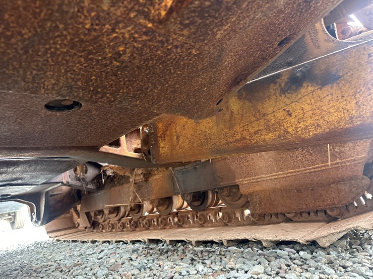 caterpillar-d4c-image-50