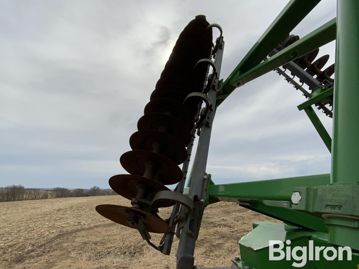 2013-john-deere-2623-image-18