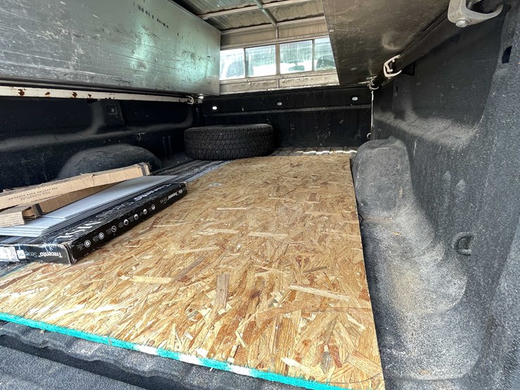 #1429-•-2008-white-chevy-silverado-(has-wi-title)-(of)-image-43