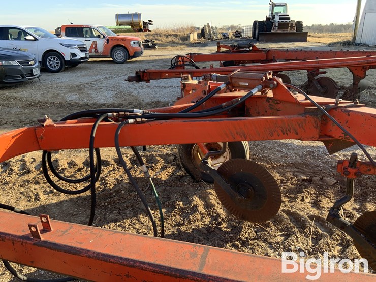 case-7-bottom-plow-image-15