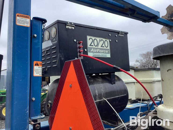 2010-kinze-3500-image-19