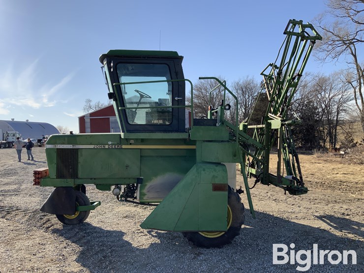 1990-john-deere-6000-image-8