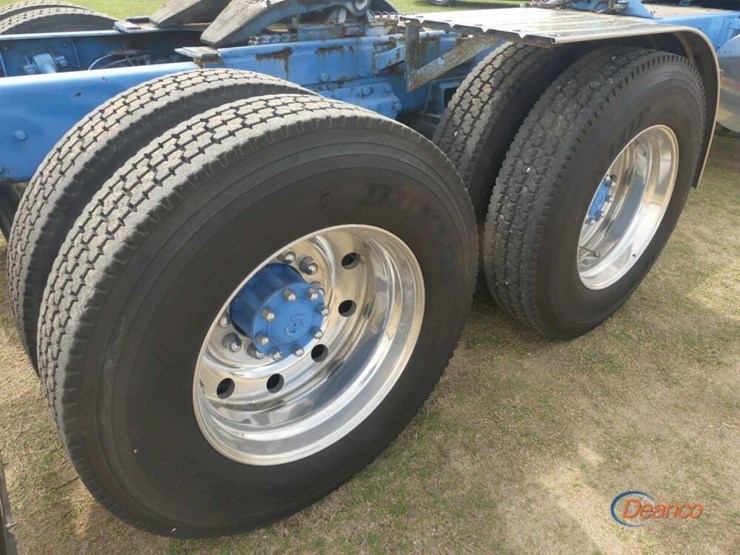 1973-kenworth-w925a-truck-tractor,-s/n-133656:-1693-ta-cat,-425hp,-18-sp.,-4:11-rears,-air-ride,-wet-kit-image-8