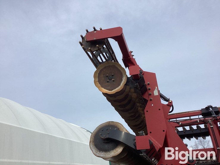 2022-case-ih-475-image-16