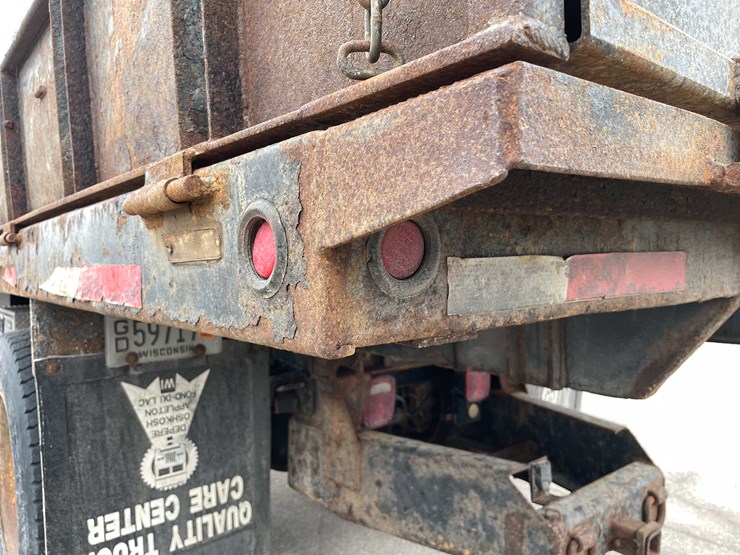 2006-ford-f650-xl-image-36