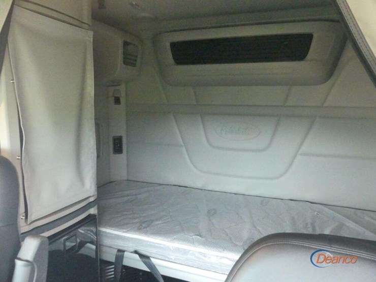 2025-peterbilt-567-image-20