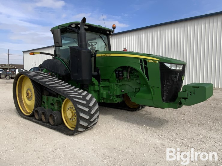 2017-john-deere-8370rt-image-3