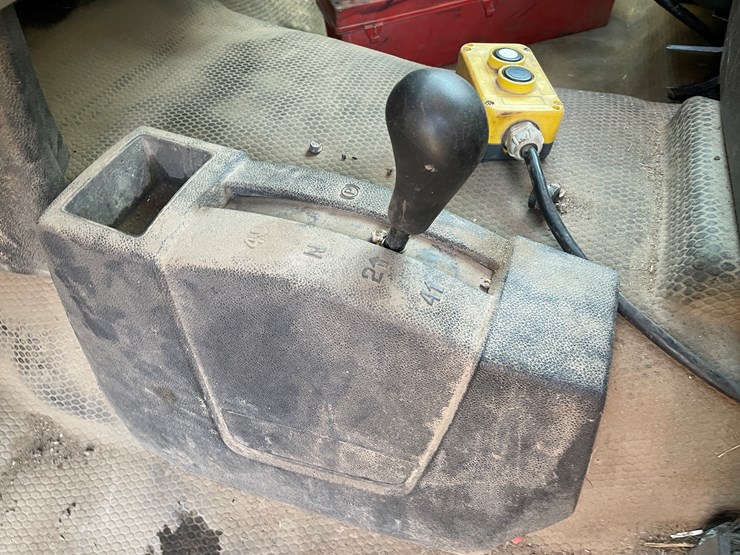 2012-gmc-3500hd-image-42