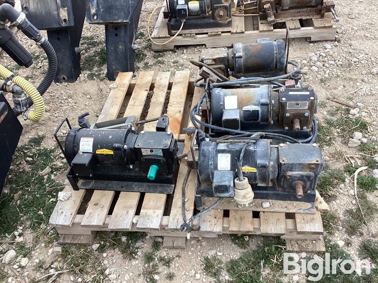 cds-john-blue-0162-chemigation-pumps-image-4