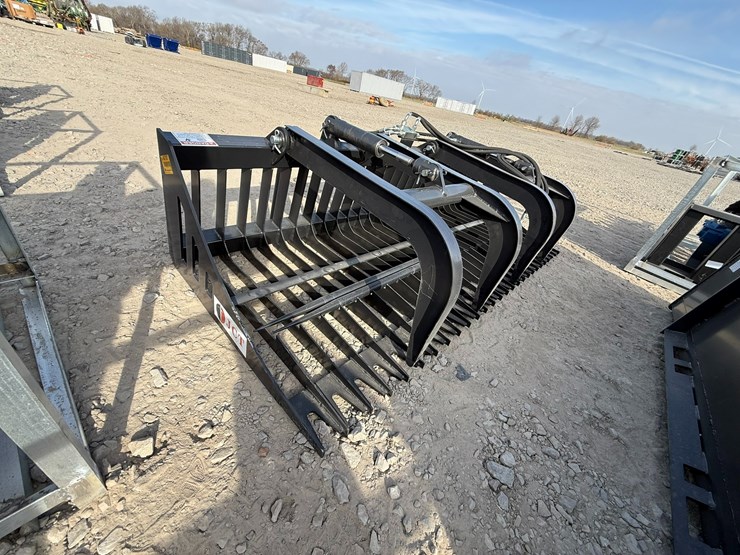 #2050-•-unused-jct-84"-skid-steer-rock-grapple-inv#-40787-image-2