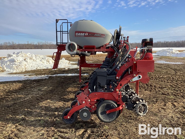 2021-case-ih-2130-image-4