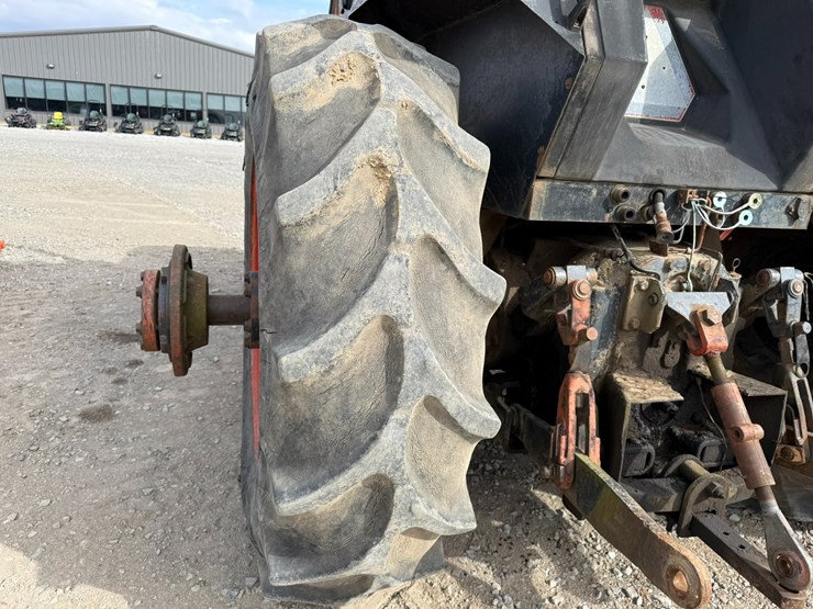 #32939-•-case-ih-2954-tractor-9929245-image-10