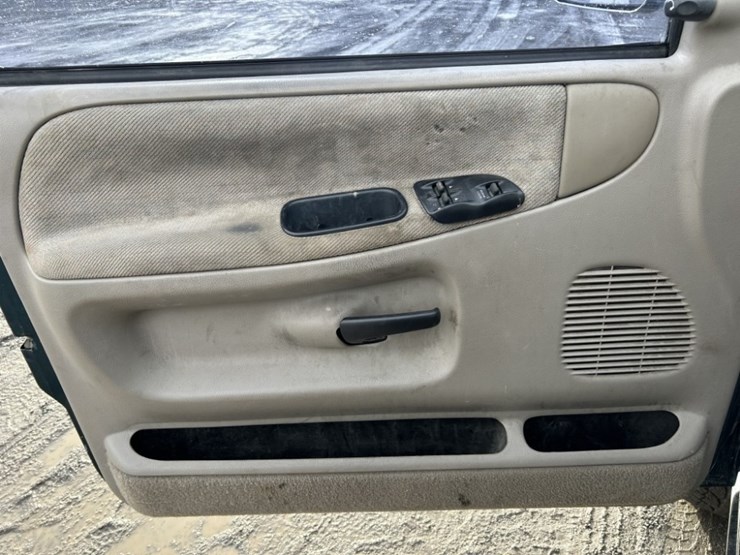 1996-dodge-ram-1500-image-23