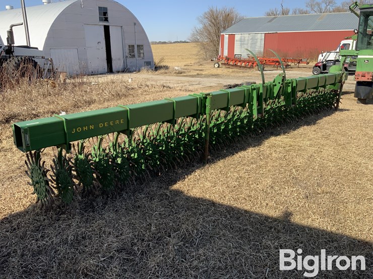 john-deere-e0400-rotary-hoe-image-3