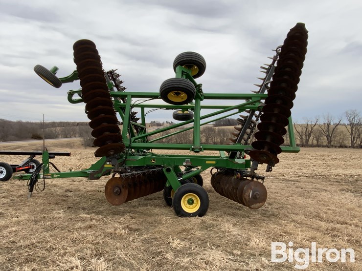 2013-john-deere-2623-image-8