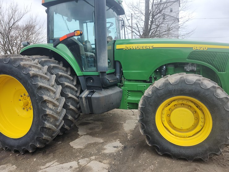 john-deere-8420-image-13