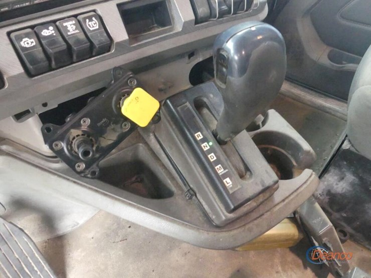 2016-kenworth-t880-image-19