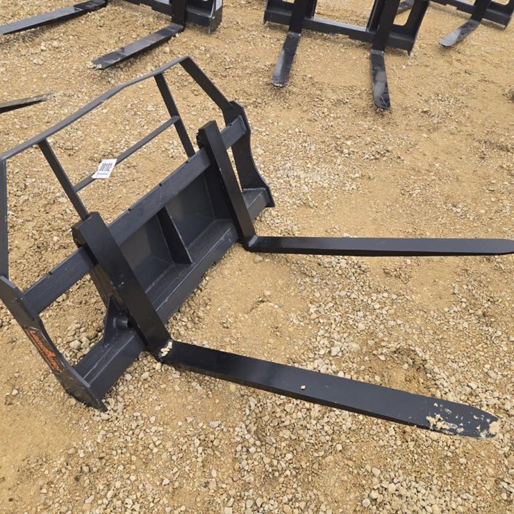 #8102 • NEW LANDHONOR MINI SKID STEER PALLET FORKS