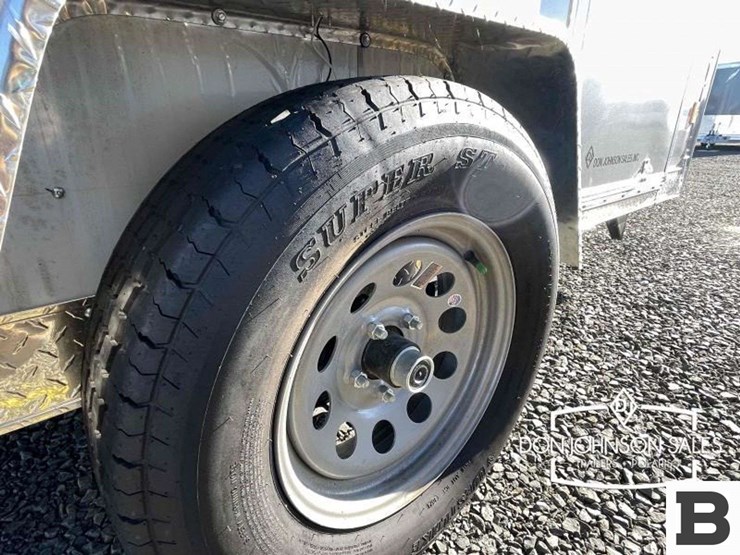 2023-c&b-10-6x10+16"-enclosed-cargo-trailer-image-10