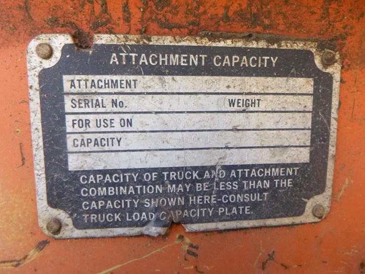 sky-trak-6036-image-13