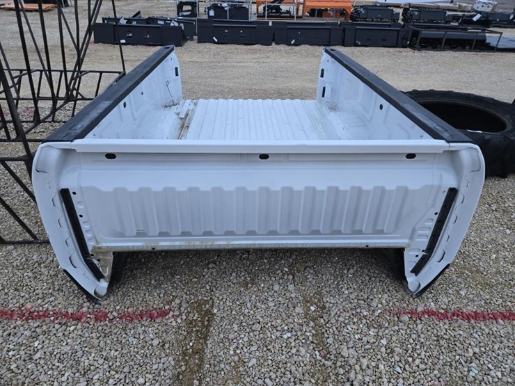 2023-gmc-2500-image-2