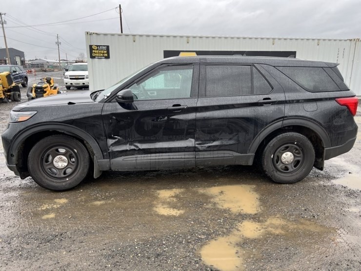 2023-ford-explorer-image-7