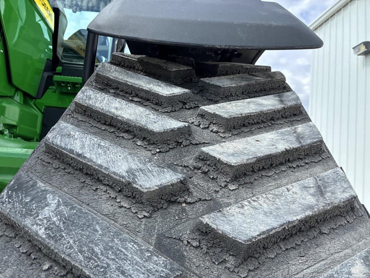 2024-john-deere-8rx-410-image-42