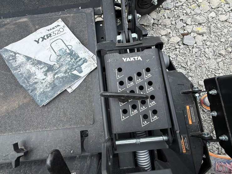#7-•-unused-yakta-yxr320-48"-zero-turn-mower-198024-inv#-40696-image-16