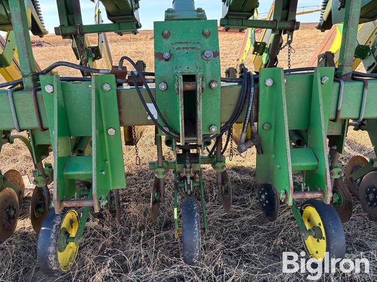 john-deere-885-image-14