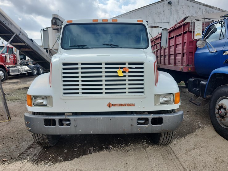 1989-case-ih-4700-image-14