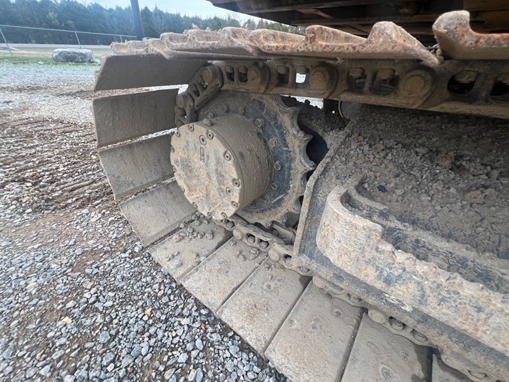 2011-komatsu-pc130-8-image-17