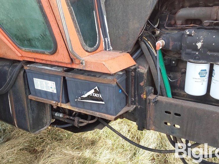 1979-allis-chalmers-7045-image-13