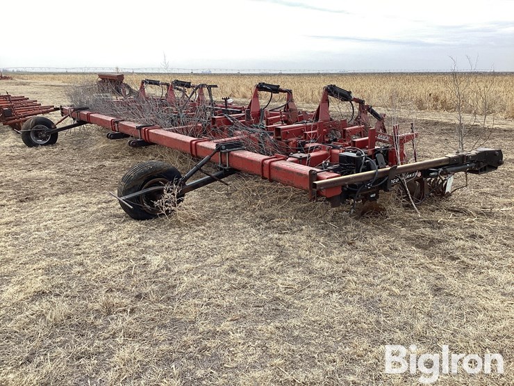 shop-built/case-12r30-strip-till-bar-image-1
