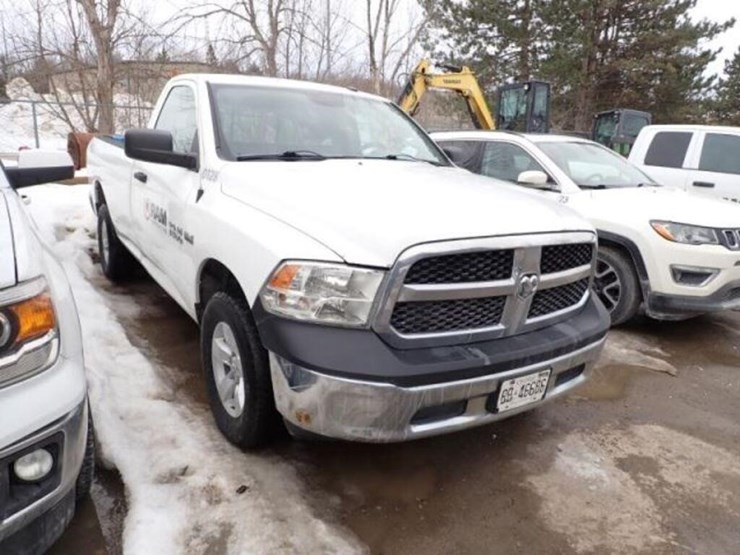 2015-dodge-ram-1500-image-3