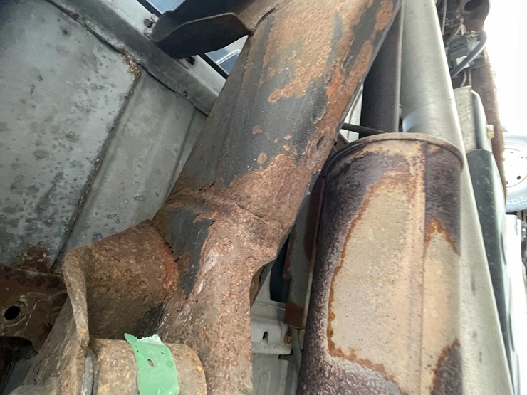 #1429-•-2008-white-chevy-silverado-(has-wi-title)-(of)-image-28