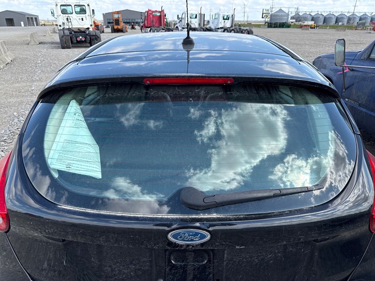 #35101-•-2016-ford-focus-hatch-back-1fadp3k28gl230543-inv#-35101-image-9