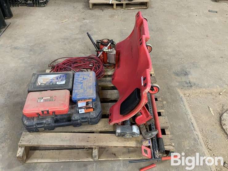 pro-lift-c640-mechanics-creeper-&-supplies-image-5