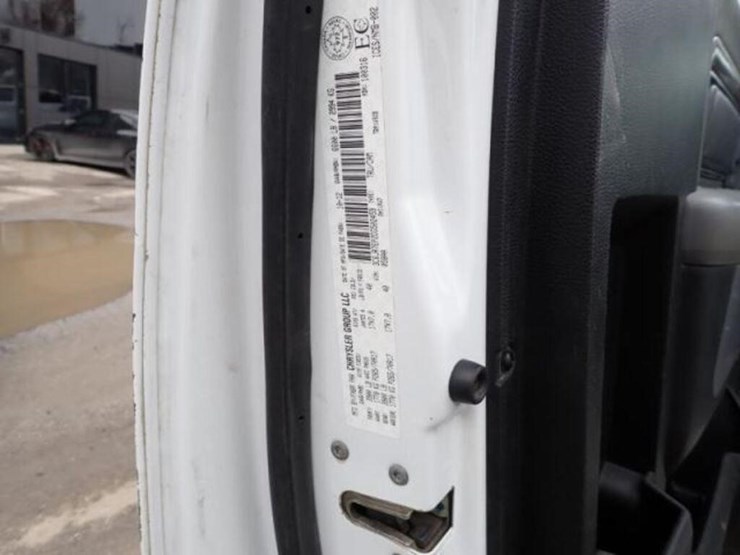 2013-dodge-ram-1500-image-9