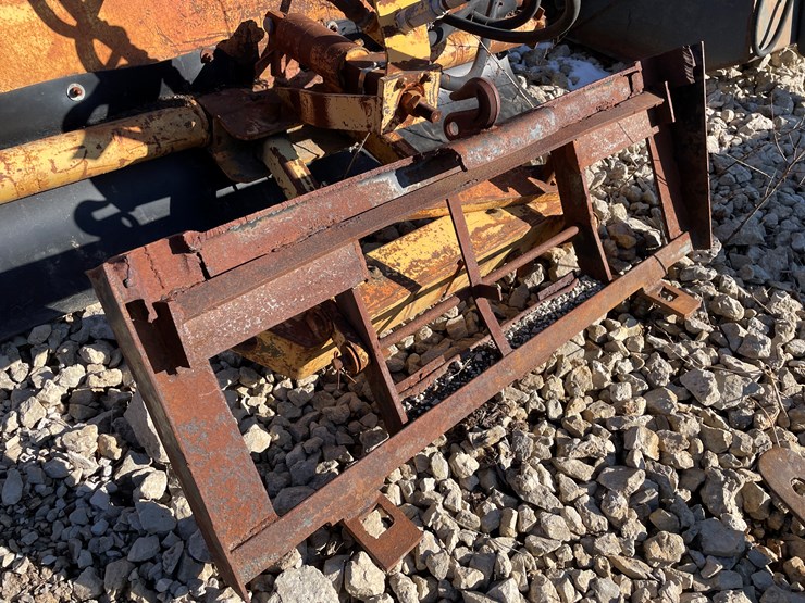 #6099-•-universal-mount-6'-mb-sweeper-image-5