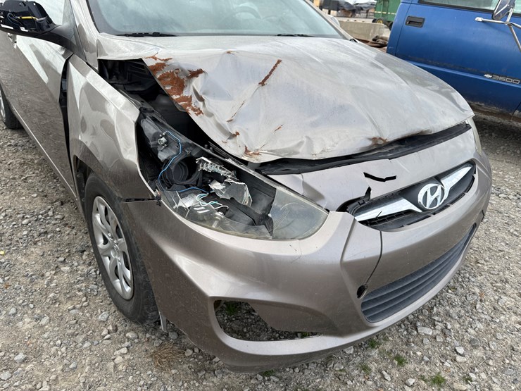 #38615-•-2013-hyundai-accent-sedan-kmhct5ae9du086575-inv#-38615-image-15