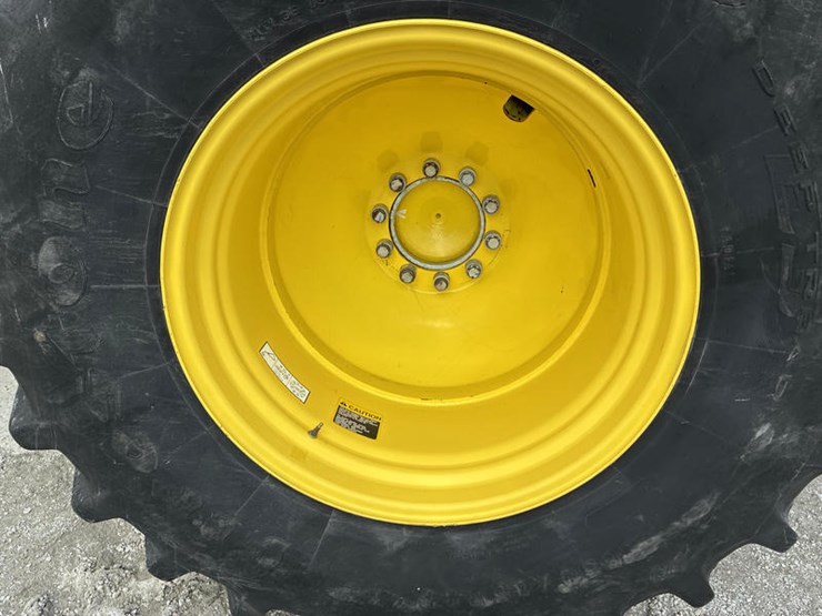 2013-john-deere-s680-image-35