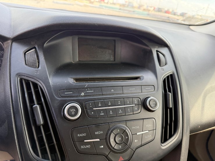 #36832-•-inop-2016-ford-focus-se-sedan-1fadp3f27gl212545-inv#-36832-image-32