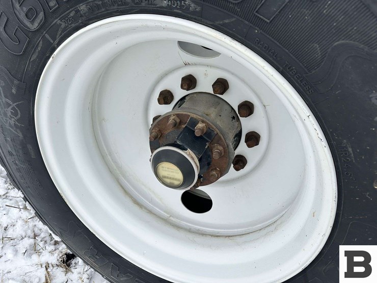 1999-freightliner-fld120-image-42