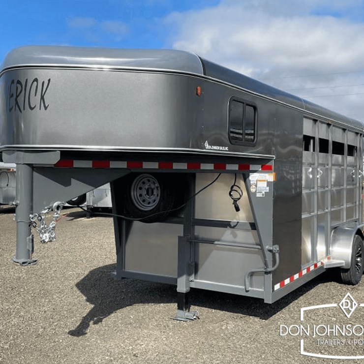 2024 C&B Maverick 2-H Gooseneck Horse Trailer